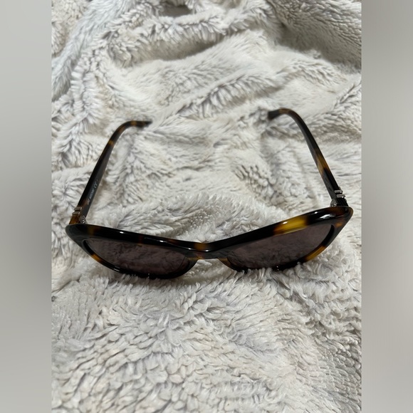 Love Moschino EUC+ Tortoise Shell Cateye Sunglasses - Picture 7 of 9